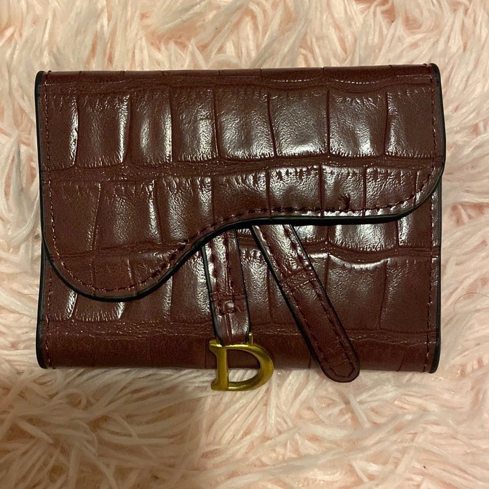 Brown wallet saddle shaped NWOT